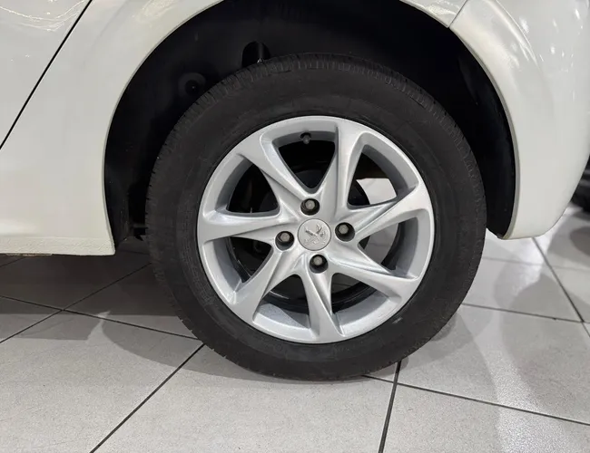 Imagem 15 – 208 2015 1.5 Active Pack 8V Flex 4P Manual