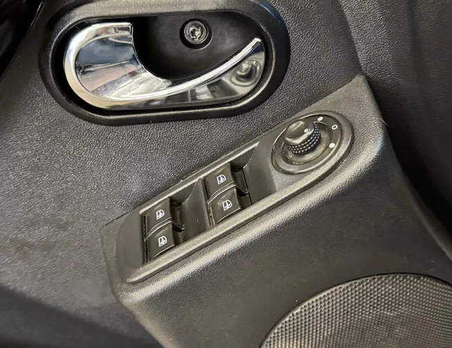 Imagem 10 – Duster Oroch 2018 1.6 16V Sce Flex Dynamique Manual