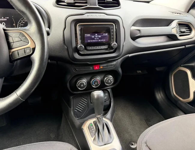 Imagem 13 – Renegade 2016 1.8 16V Flex Sport 4P Automático
