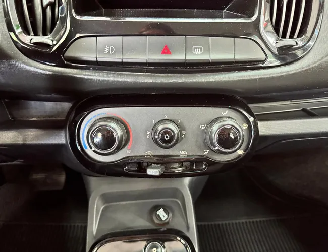 Imagem 8 – Uno 2015 1.4 Evo Way 8V Flex 4P Automatizado