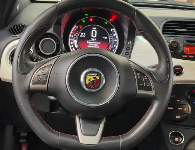 Imagem 10 – 500 2015 1.4 Abarth 16V Turbo Gasolina 2P Manual