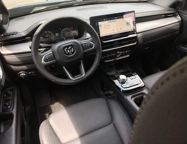 Imagem 10 – Rampage 2024 2.0 Hurricane 4 Turbo Gasolina Rebel 4X4 Automático