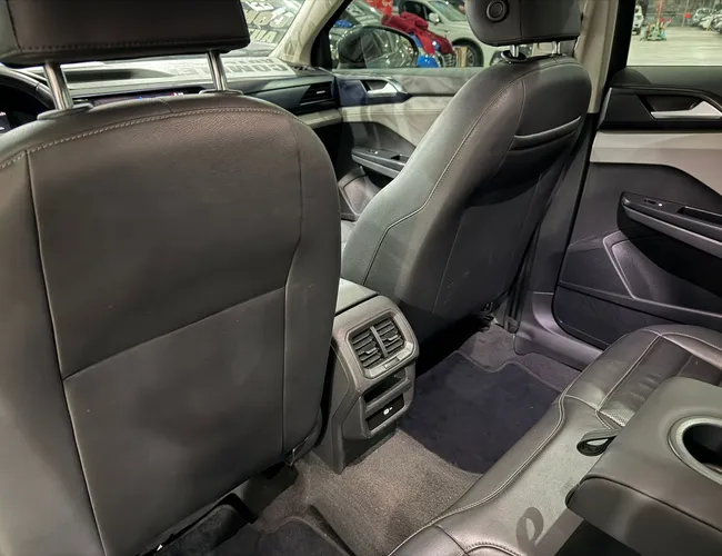 Imagem 14 – Taos 2022 1.4 250 Tsi Total Flex Confortline Automático