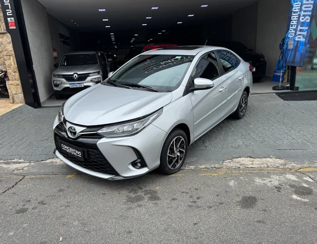 Imagem exterior do veículo Yaris 2023 1.5 16V Flex Sedan Xls Connect Multidrive