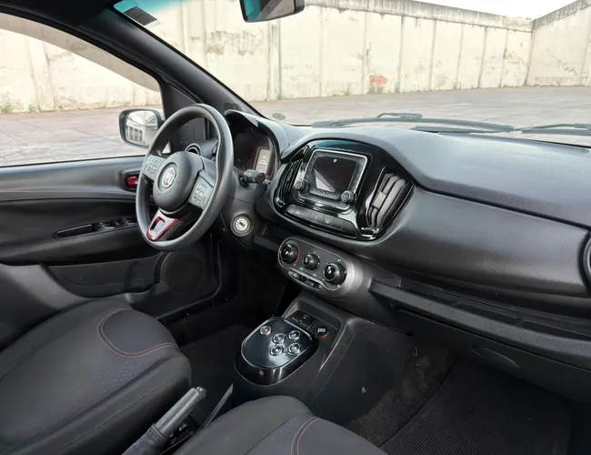 Imagem 17 – Uno 2015 1.4 Evo Sporting 8V Flex 4P Automatizado