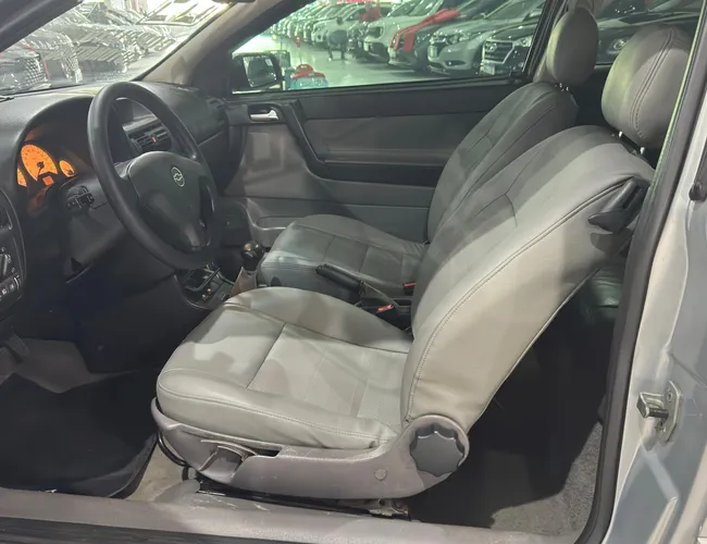 Imagem 8 – Astra 2003 2.0 Mpfi Cd 8V Gasolina 4P Automático