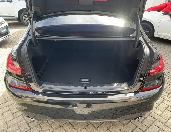 Imagem 14 – 330E 2022 2.0 16V Turbo Híbrido M Sport Automático