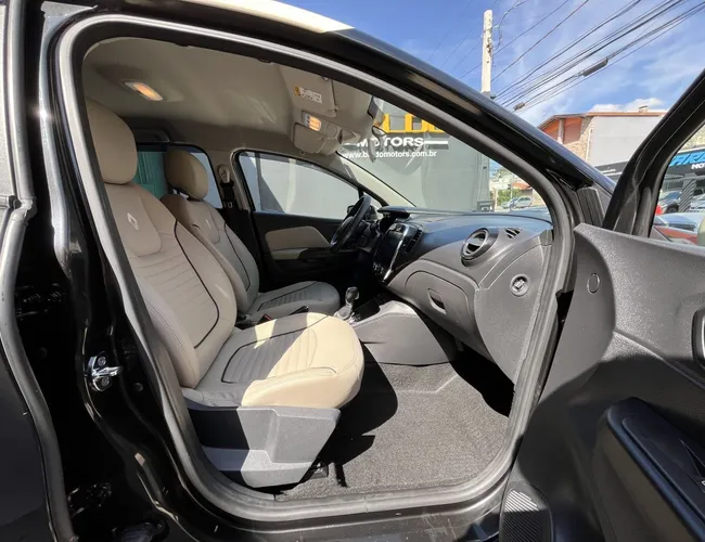 Imagem exterior do veículo Captur Life 1.6 16V Flex 5P Aut. 2018 Captur Life 1.6 16V Flex 5P Aut. 