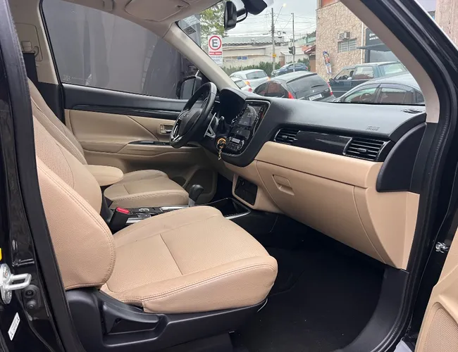 Imagem 18 – Outlander 2017 2.2 4X4 16V Diesel 4P Automático