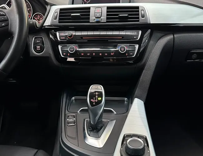 Imagem 15 – 320Ia 2016 320Ia 2.0 Tb M Sport A.Flex/M.Sport 4P