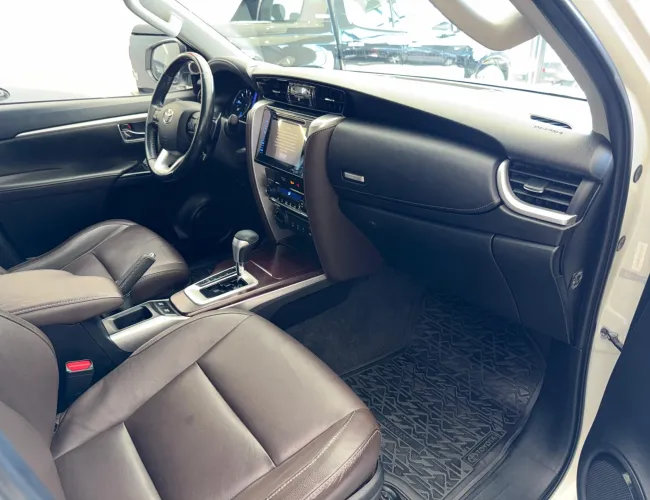 Imagem 11 – Hilux Sw4 2016 2.8 Srx 4X4 7 Lugares 16V Turbo Intercooler Diesel 4P Automático