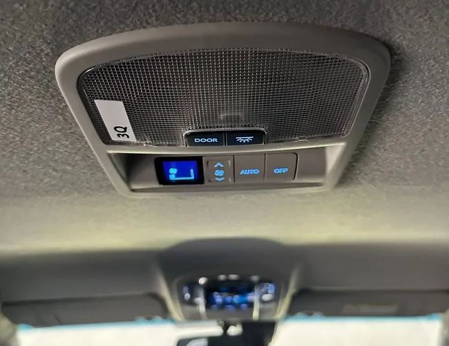 Imagem 23 – Hilux 2025 Hilux Sw4 Srx Plat. 4X4 2.8 Tb Die. Aut.