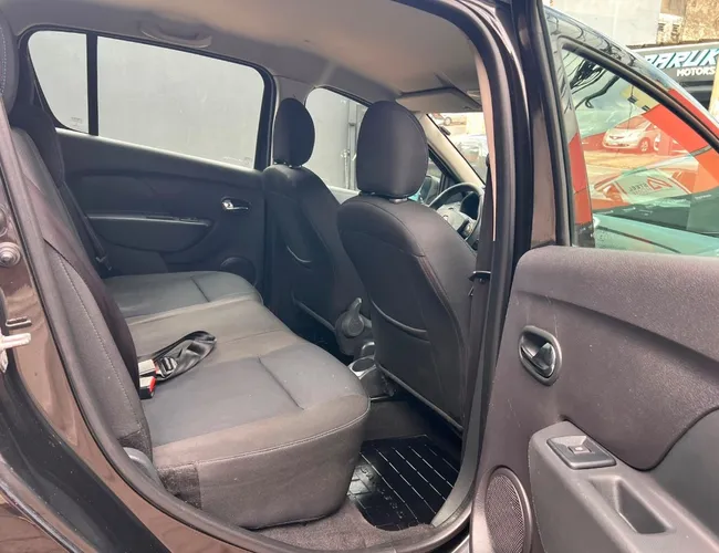Imagem 15 – Sandero 2015 1.6 DYNAMIQUE 8V FLEX 4P MANUAL
