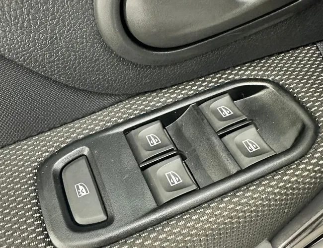 Imagem 17 – Logan 2025 1.0 12V Sce Flex Zen Manual