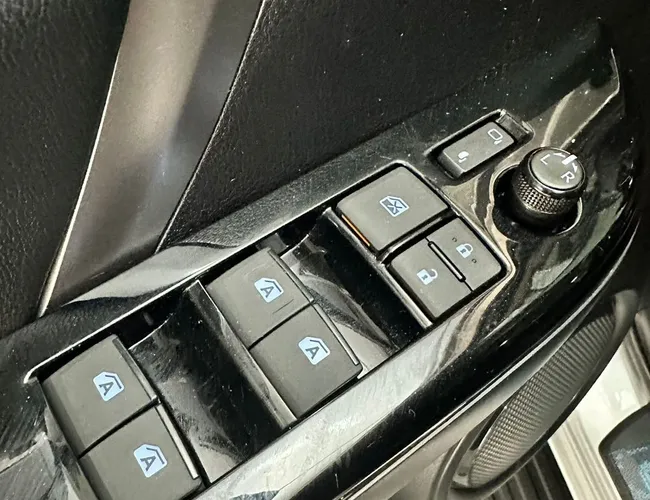 Imagem 20 – Hilux 2025 Hilux Sw4 Srx Plat. 4X4 2.8 Tb Die. Aut.