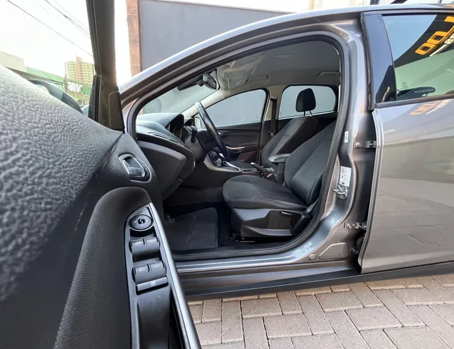 Imagem exterior do veículo Focus 2.0 16V/Se/Se Plus Flex 5P Aut. 2019 Focus 2.0 16V/Se/Se Plus Flex 5P Aut. 