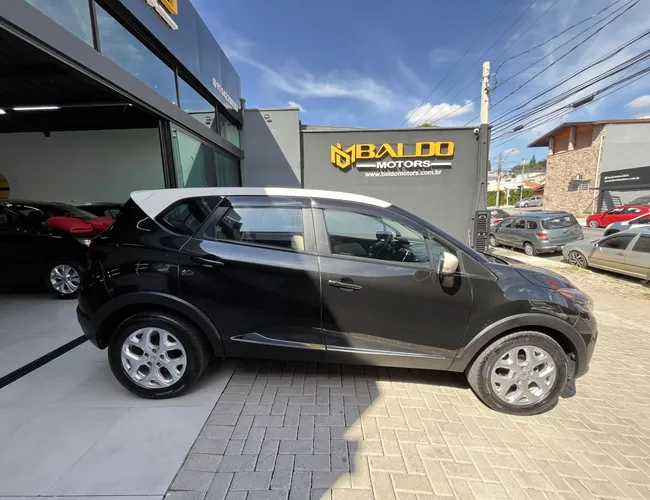 Imagem exterior do veículo Captur Life 1.6 16V Flex 5P Aut. 2018 Captur Life 1.6 16V Flex 5P Aut. 