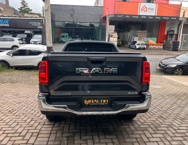 Imagem 5 – Rampage 2025 2.2 Turbo Diesel Laramie 4X4 Automático