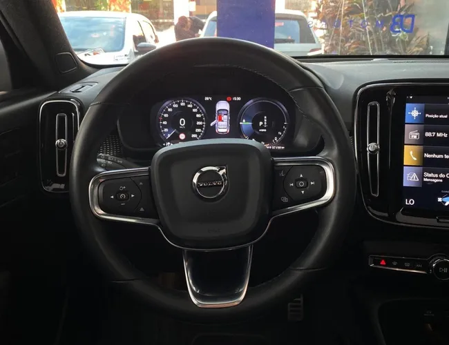 Imagem 10 – Xc40 2022 1.5 T5 Recharge R-Design Geartronic