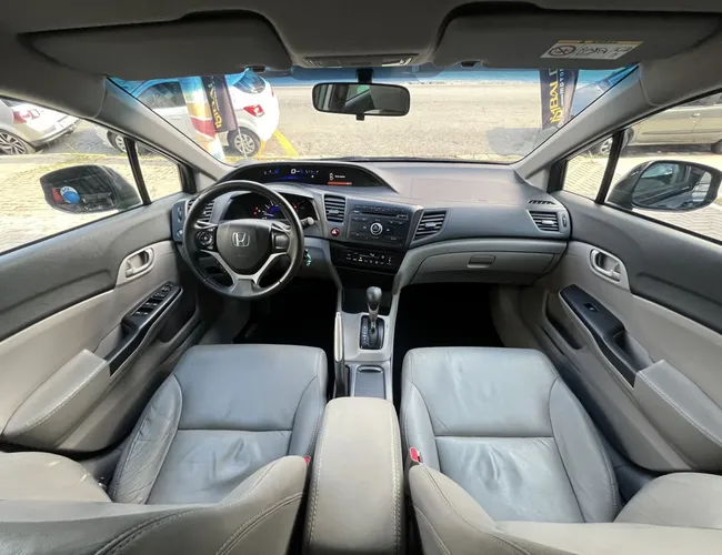 Imagem exterior do veículo Civic Sedan Lxs 1.8/1.8 Flex 16V Aut. 4P 2015 Civic Sedan Lxs 1.8/1.8 Flex 16V Aut. 4P 