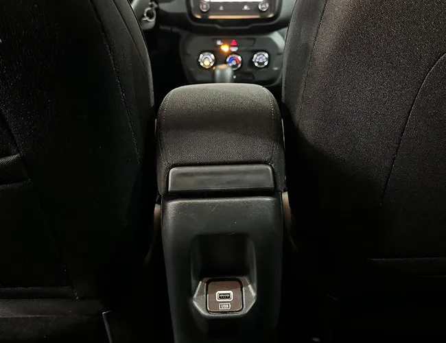 Imagem 14 – Renegade 2024 1.3 T270 Turbo Flex At6