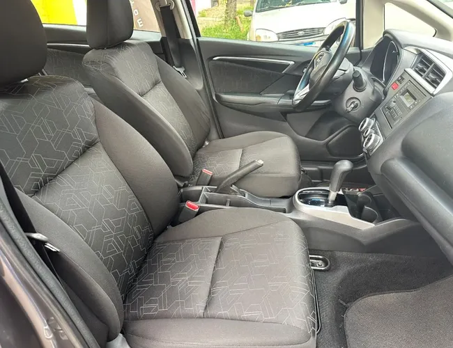 Imagem 7 – Fit 2017 1.5 Lx 16V Flex 4P Automático