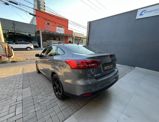 Imagem exterior do veículo Focus 2.0 16V/Se/Se Plus Flex 5P Aut. 2019 Focus 2.0 16V/Se/Se Plus Flex 5P Aut. 