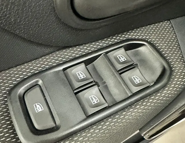 Imagem 17 – Logan 2025 1.0 12V Sce Flex Zen Manual