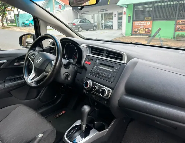 Imagem 8 – Fit 2017 1.5 Lx 16V Flex 4P Automático