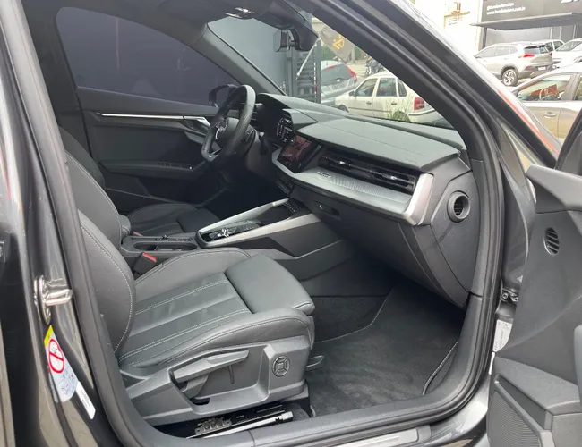 Imagem 13 – A3 2023 2.0 40 Tfsi Mhev Sedan Performance Black S-Tronic