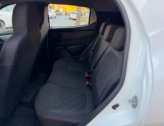 Imagem 8 – Kwid 2022 1.0 12V Sce Flex Zen Manual