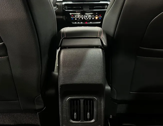 Imagem 14 – Rampage 2025 2.0 Hurricane 4 Turbo Gasolina R/T 4X4 Automático