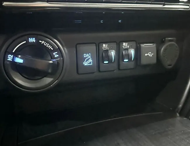 Imagem 14 – Hilux 2025 Hilux Sw4 Srx Plat. 4X4 2.8 Tb Die. Aut.