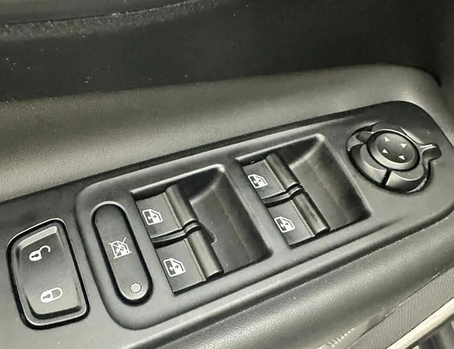 Imagem 17 – Renegade 2025 1.3 T270 Turbo Flex Longitude At6