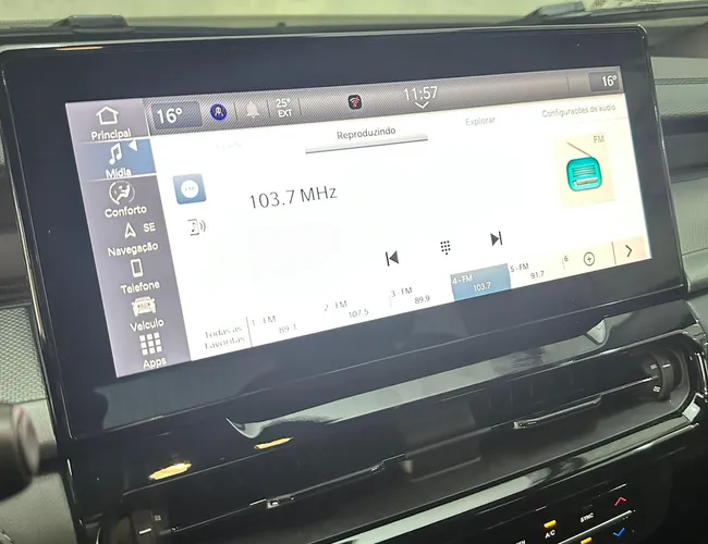 Imagem 12 – Rampage 2025 2.0 Hurricane 4 Turbo Gasolina Rebel 4X4 Automático