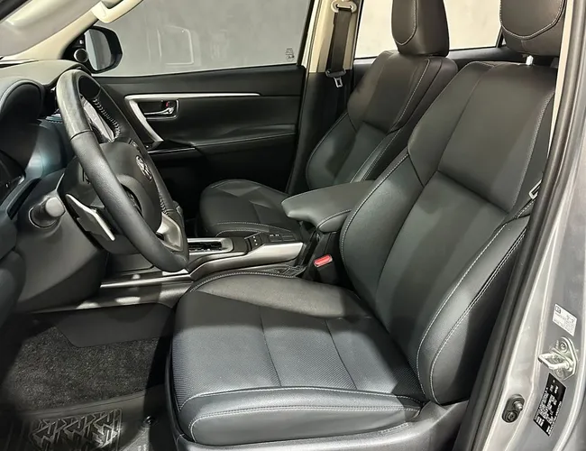 Imagem 28 – Hilux 2025 Hilux Sw4 Srx Plat. 4X4 2.8 Tb Die. Aut.