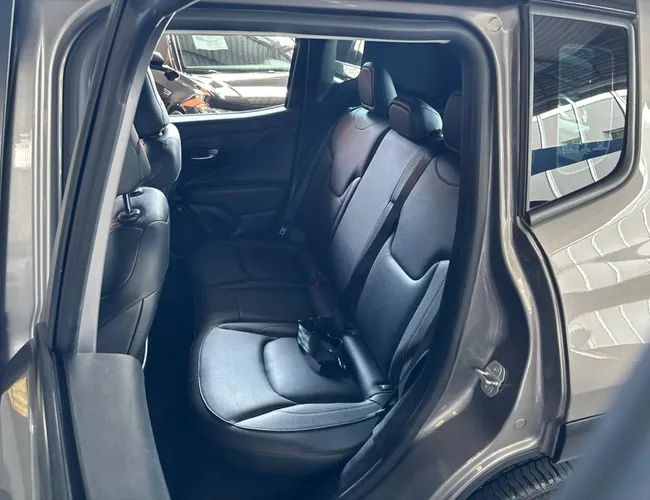 Imagem 11 – Renegade 2018 1.8 16V Flex Limited 4P Automático