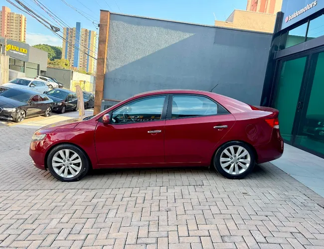Imagem 6 – Cerato 2012 1.6 E.221 Sedan 16V Gasolina 4P Automático