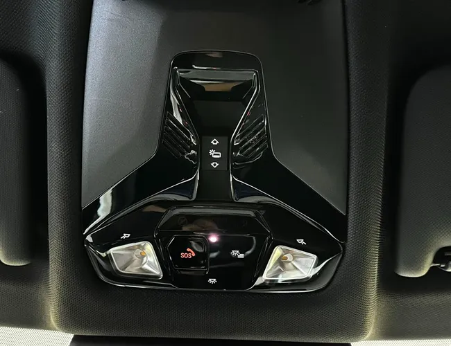 Imagem 22 – X2 2025 X2 Xdrive20i M Sport