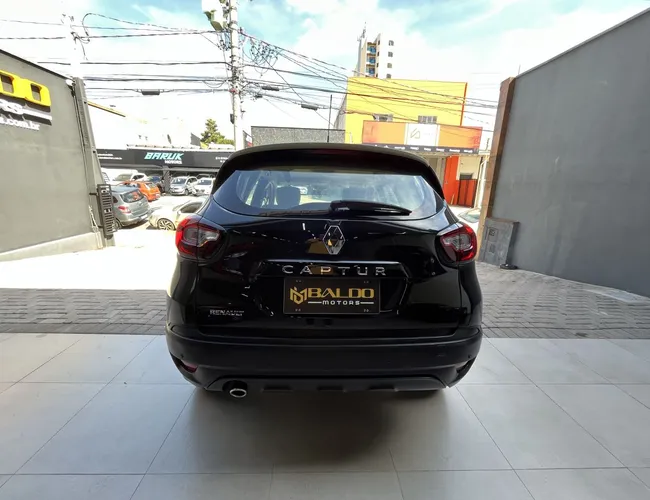 Imagem exterior do veículo Captur Life 1.6 16V Flex 5P Aut. 2018 Captur Life 1.6 16V Flex 5P Aut. 
