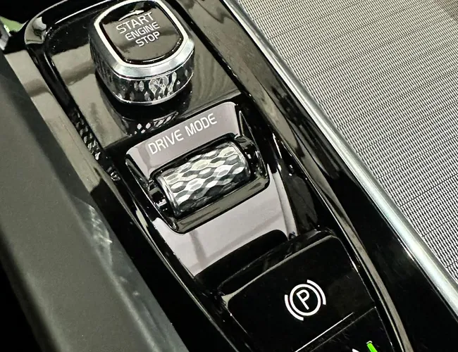 Imagem 16 – Xc60 2021 2.0 T8 Hybrid R-Design Awd Geartronic