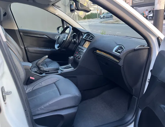 Imagem 15 – C4 Lounge 2017 1.6 Exclusive 16V Turbo Flex 4P Automático