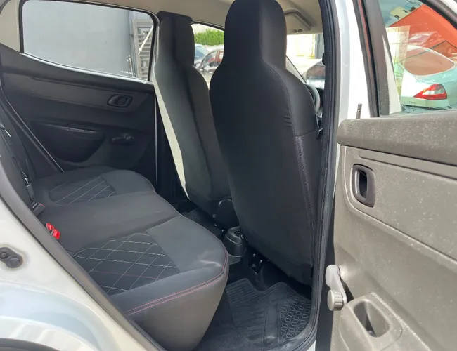 Imagem 9 – Kwid 2023 1.0 12V Sce Flex Zen Manual