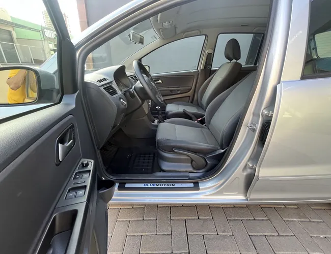 Imagem exterior do veículo Fox Bluemotion 1.0 Mi Total Flex 12V 5P 2014 Fox Bluemotion 1.0 Mi Total Flex 12V 5P 