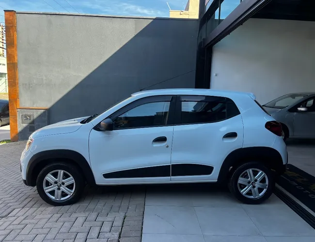 Imagem 6 – Kwid 2018 1.0 12V Sce Flex Zen Manual