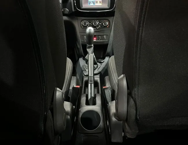 Imagem 14 – Logan 2025 Logan Zen Flex 1.0 12V 4P Mec.