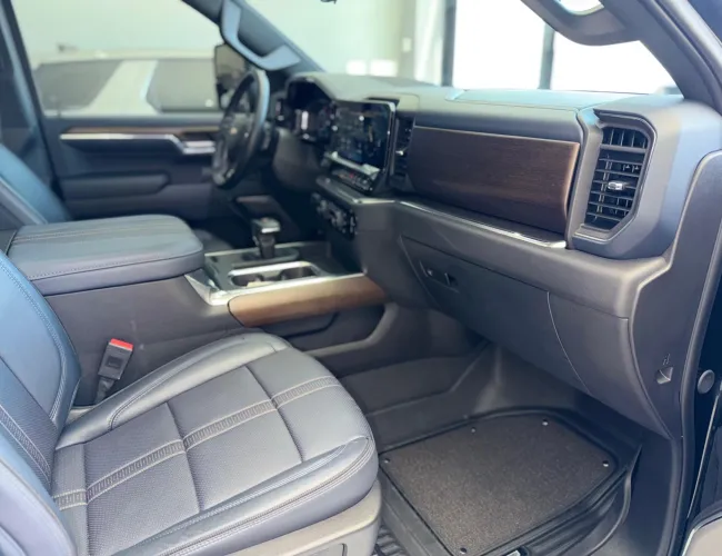 Imagem 14 – Silverado 2024 5.3 V8 Gasolina 1500 High Country 4X4 Automático