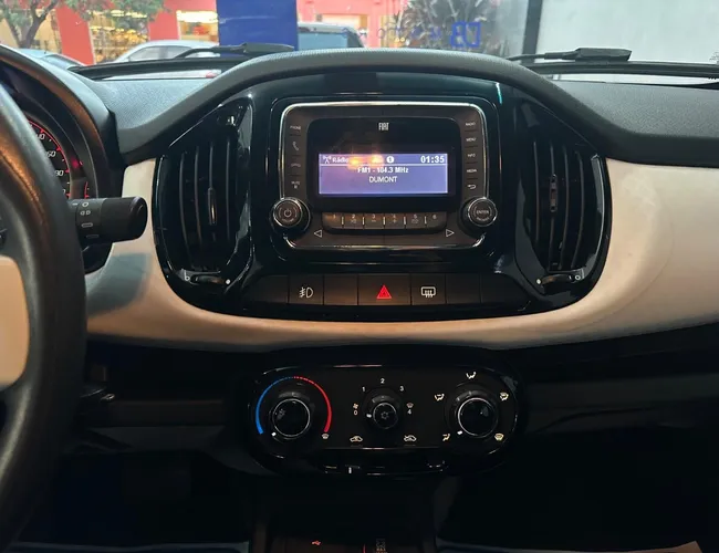 Imagem 11 – Uno 2015 1.4 Evo Sporting 8V Flex 4P Automatizado