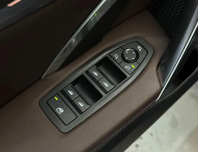 Imagem 20 – X2 2025 X2 Xdrive20i M Sport