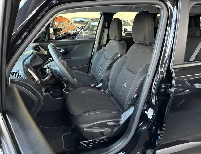 Imagem 10 – Renegade 2025 1.3 T270 Turbo Flex Sport Altitude At6